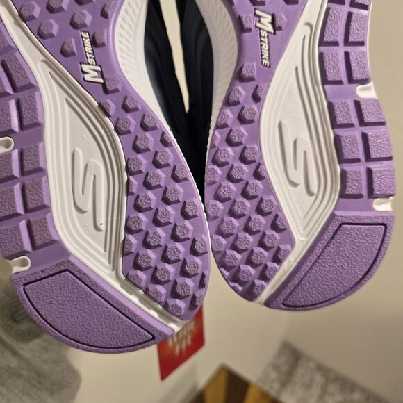 Size 10 W Skechers GO RUN Consistent Womens Athletic Shoes Blue Purple Air Cool - Picture 15 of 16